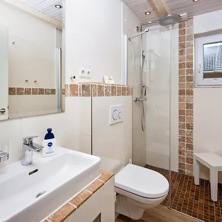 Vakantiehuis Luxuswellnesshaus Seebrise *
